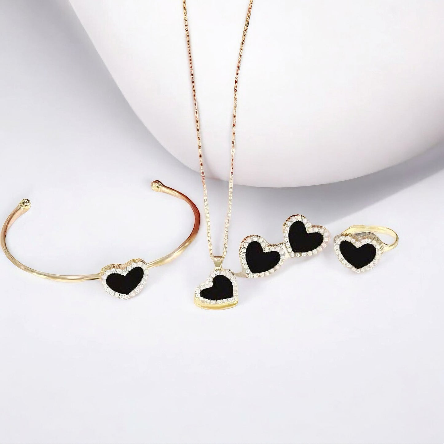 Conjunto de Joyería de Corazón con Diamantes - Elegante y Atemporal