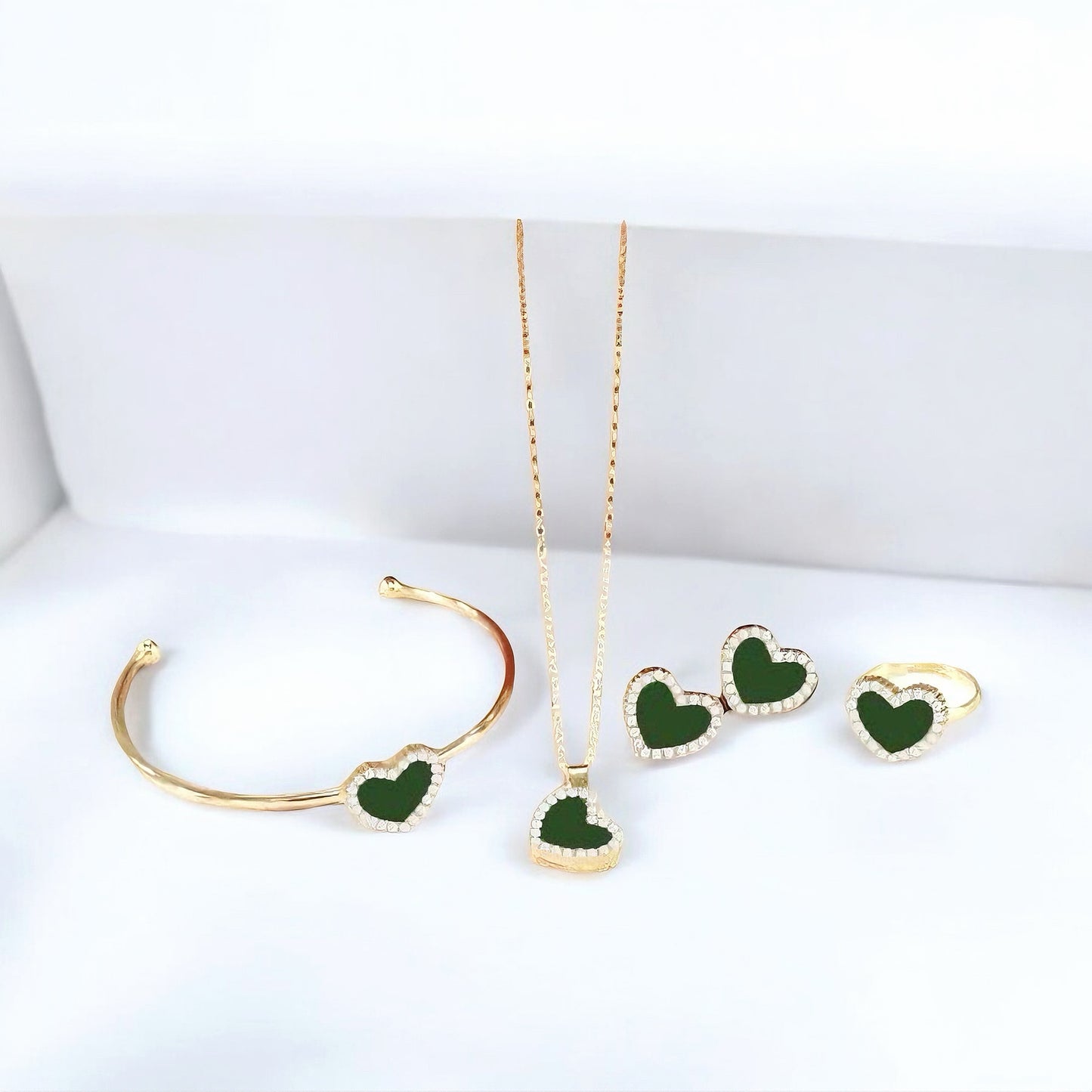 Conjunto de Joyería de Corazón con Diamantes - Elegante y Atemporal